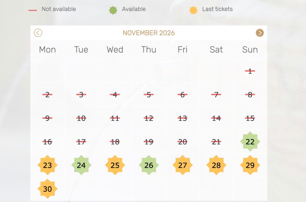 Alhambra ticket booking calendar showing 21 consecutive days with no availability, although ticket availability is updated periodically.